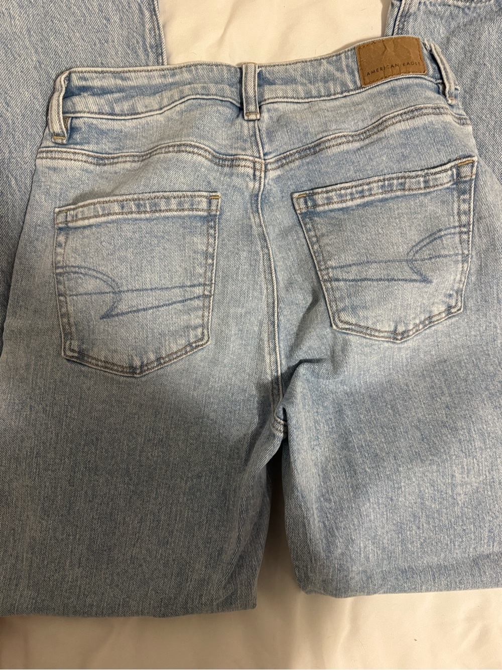 American Eagle Strigid Mom Jean - Picture 3 of 5